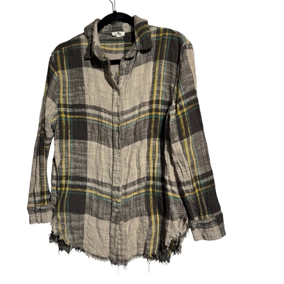 La Miel Oversized Button Down Long Sleeve Shirt Plaid Fringe Hem Size Small - Picture 1 of 12